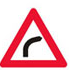 Færdseltavle advarer farligt vejsving til højre